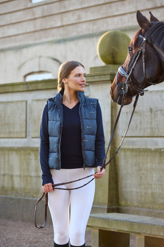 Kingsland Ladies Classic V Neck Sweater