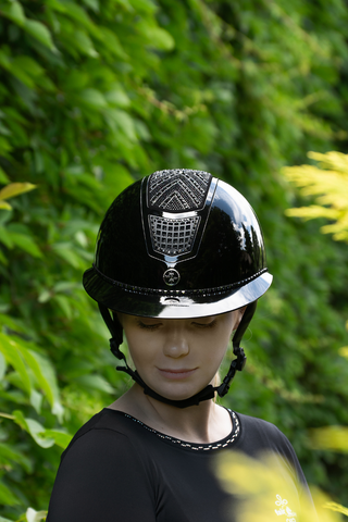 FairPlay Quantinum Supreme 2.0 Shiny Wide Peak Helmet