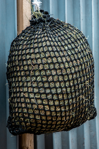 Equilibrium Portion Pacer Hay Net Slow Feeder 3CM Holes