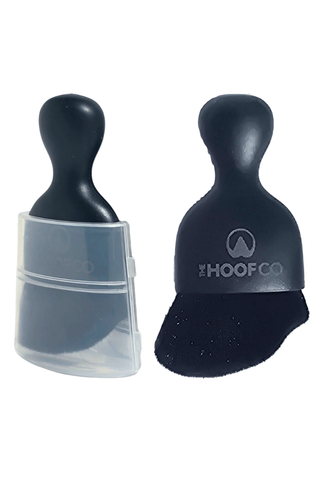 The Hoof Co Kabuki Brush