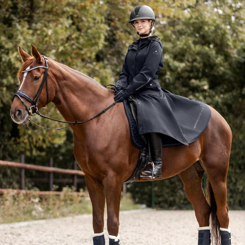 ELT Fehmarn Long Waterproof Riding Raincoat - Horse in the Box