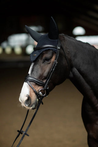 Equestrian Stockholm Soundless Bonnet NAVY/GOLD