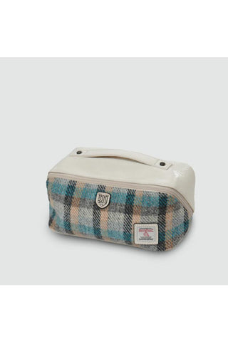 Islander Toiletry Bag