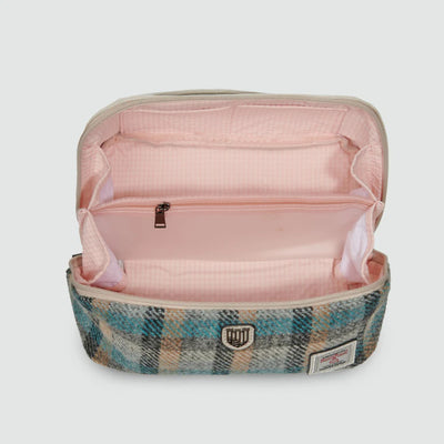 Islander Toiletry Bag