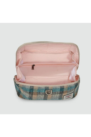 Islander Toiletry Bag