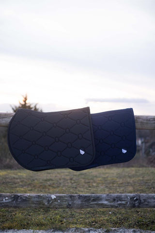 Samshield Spineshield Embroidery Jump Saddle Pad