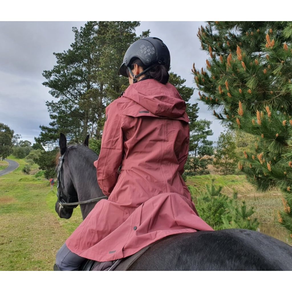 raincoat impermeable long equitation